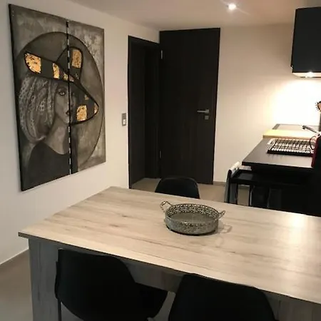 Blue River Apartment