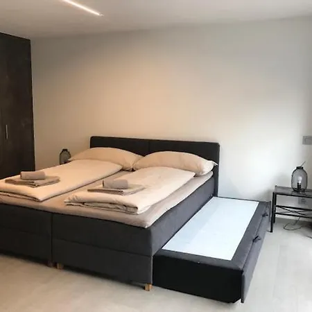 Blue River Apartment *