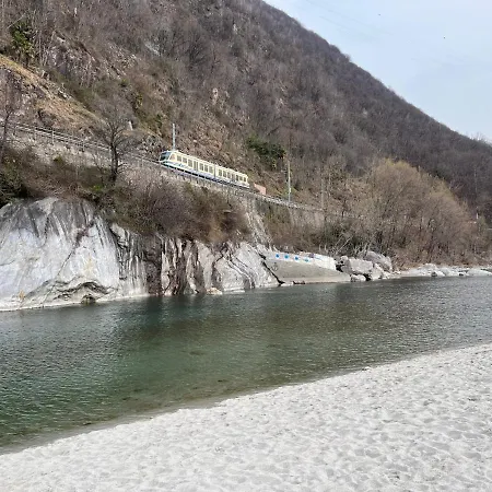 Blue River 아파트 *